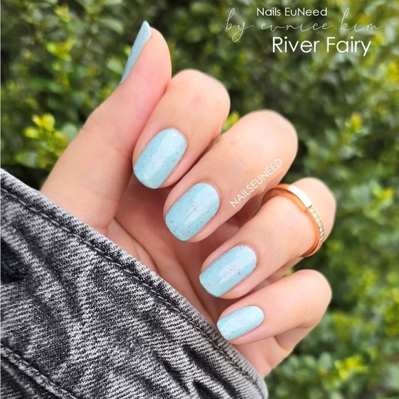 *Exclusive* Color Street: River Fairy | Turquoise Glitter Pastel Spring Summer - Picture 5 of 11